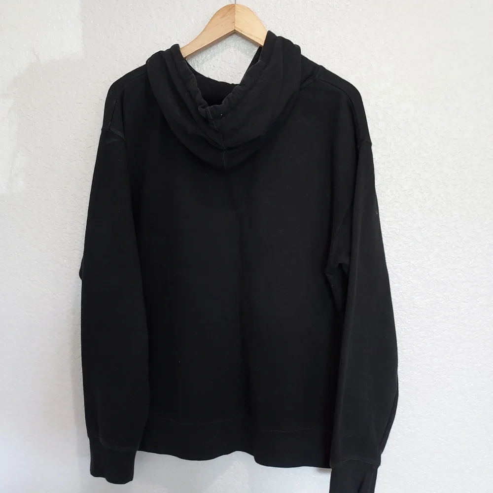 🔴3/$20 Popular Demand Black Pullover Hoodie Size Medium - Picture 6 of 8